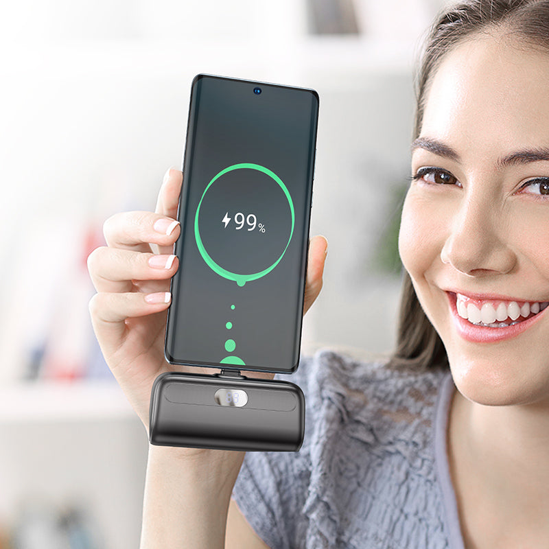 Cool Charging Pocket USB-C Power Bank with Digital Display (5000 mAh)