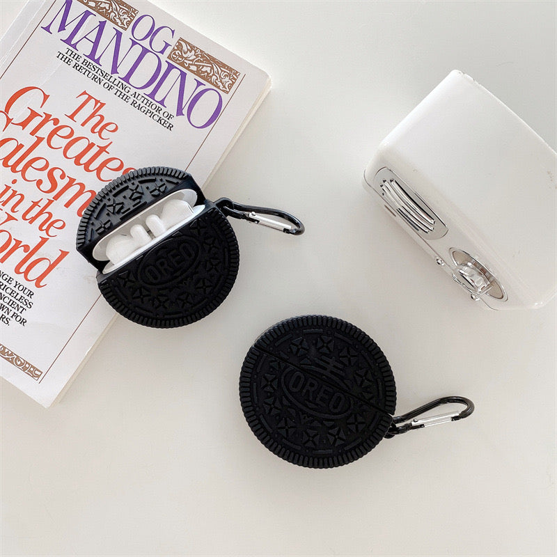 Oreo Chocolate Cookie AirPods Case