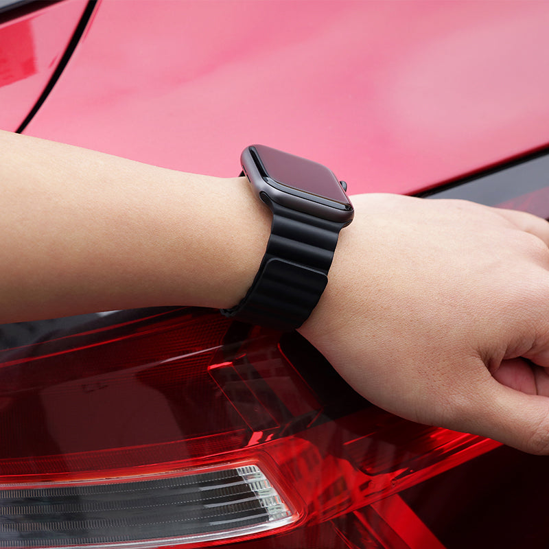 Apple Watch Band - Flexible Series Magnetic Silicone Chain Strap (WA07)