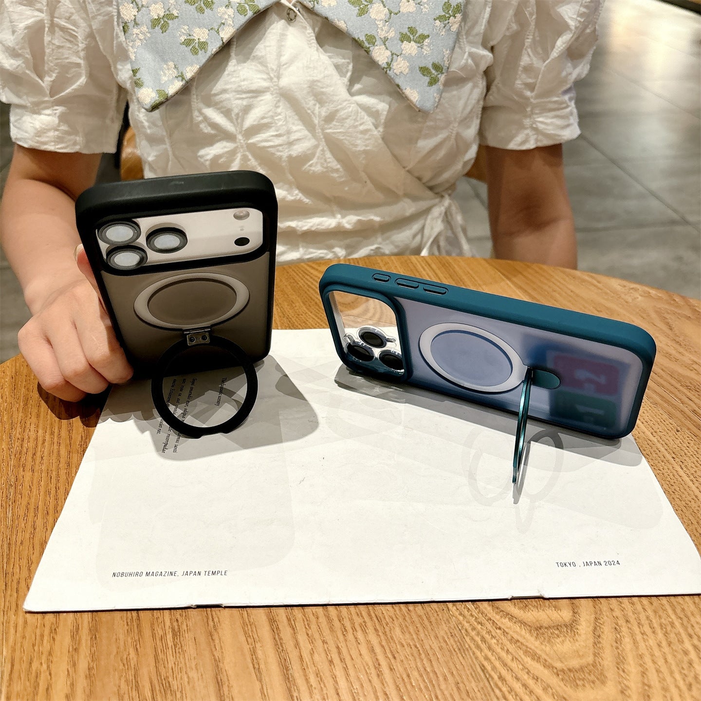 Circle Kick Stand MagSafe Case for iPhone 17 Series (ALL)