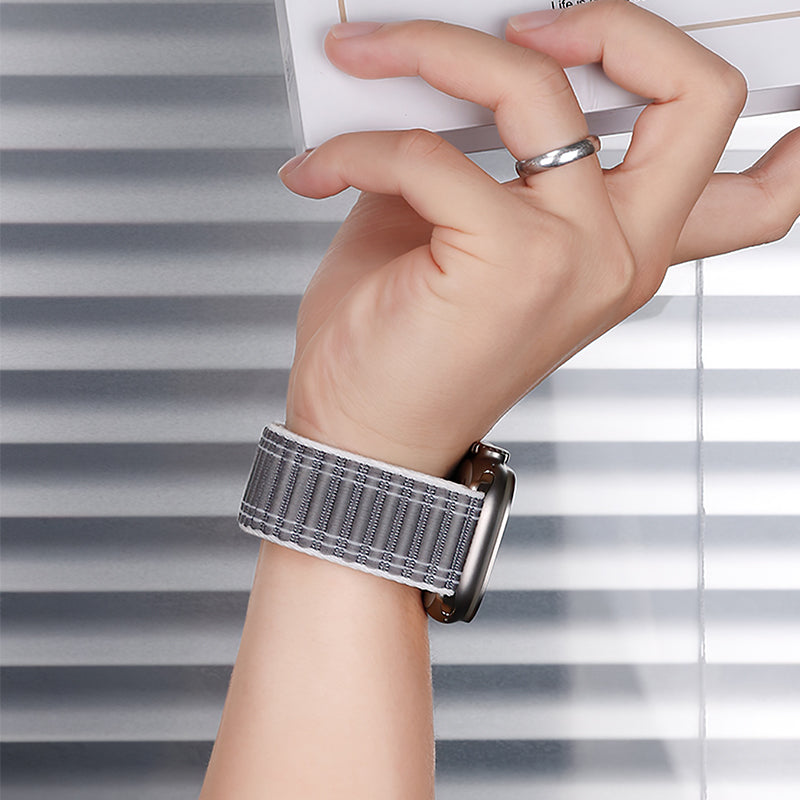 Lightweight Woven Nylon Wave Pattern Loop Band for Apple Watch