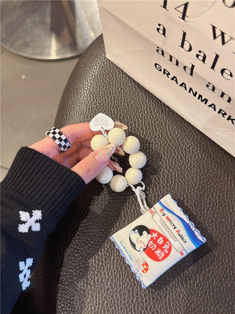 Big White Rabbit AirPods Case - SKmobile Canada