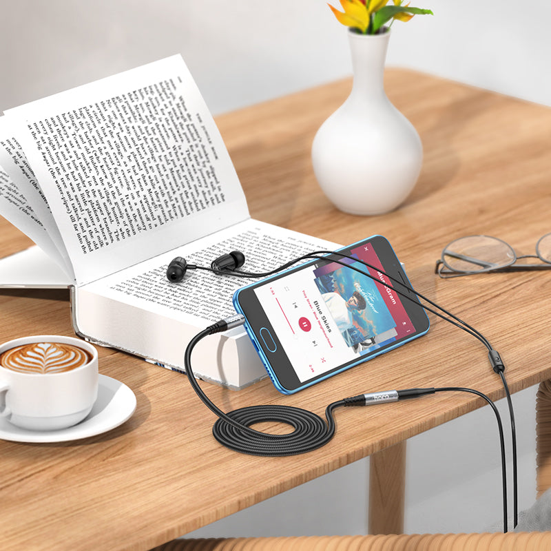 UPA20 Audio 3.5mm Extension Cable Male to Female (2m) - SKmobile Canada