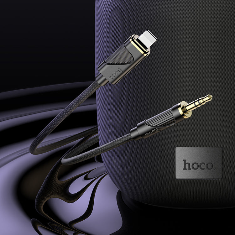 UPA30 Lightning to 3.5mm Audio Cable - SKmobile Canada