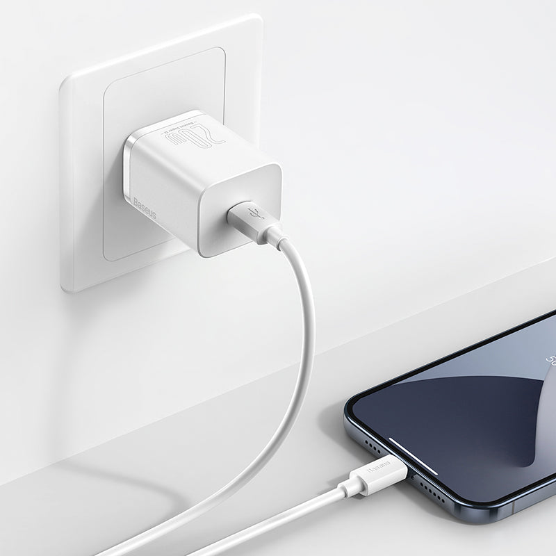 Super Si Quick Charger Set 20W with USB-C to Lightning Cable - SKmobile Canada
